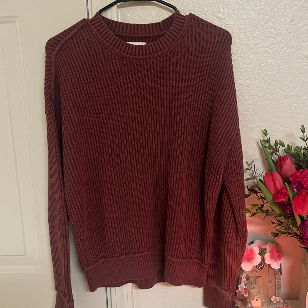 Hollister Women's Crew Neck Sweater - Deep Burgundy
